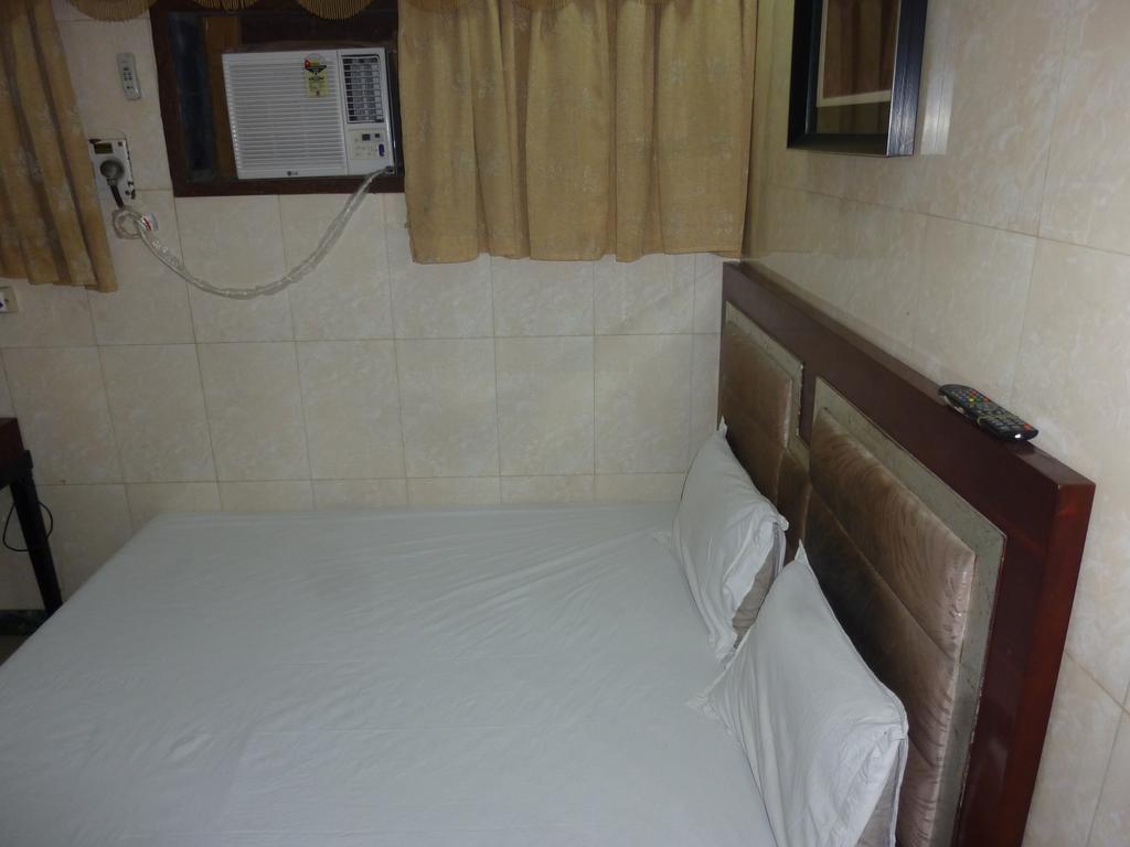 Hotel Jodiya - Near Cst Мумбаи Экстерьер фото