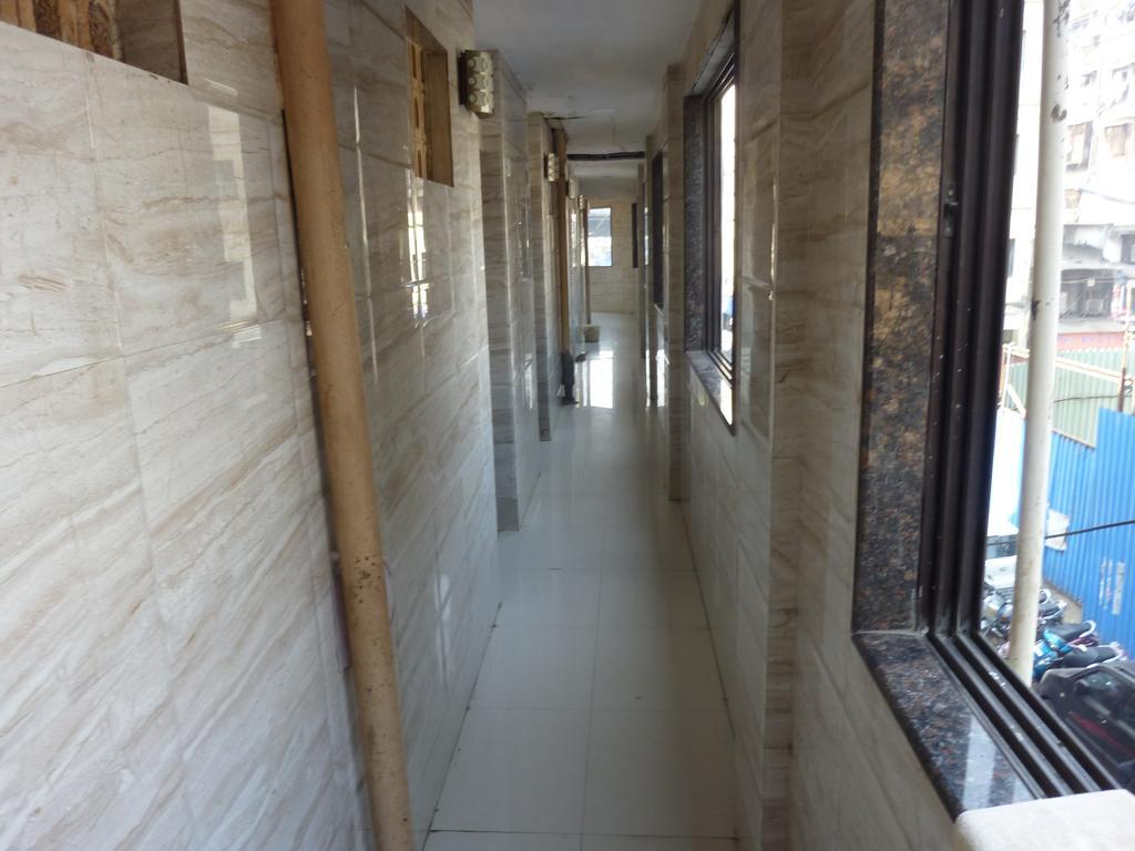 Hotel Jodiya - Near Cst Мумбаи Экстерьер фото