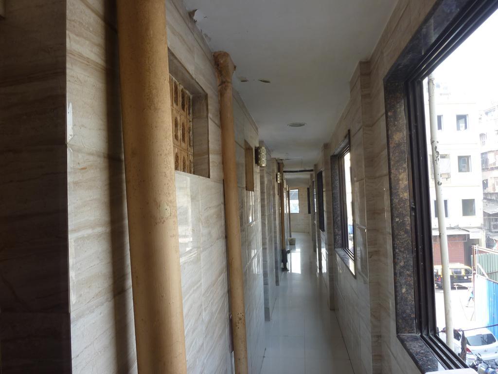 Hotel Jodiya - Near Cst Мумбаи Экстерьер фото